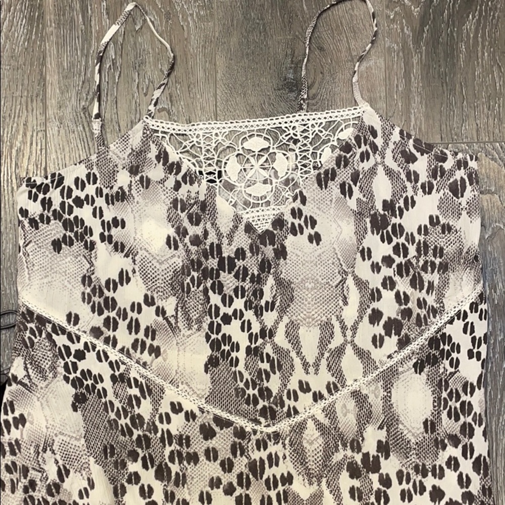 Express Animal Print Cami - Picture 3 of 7